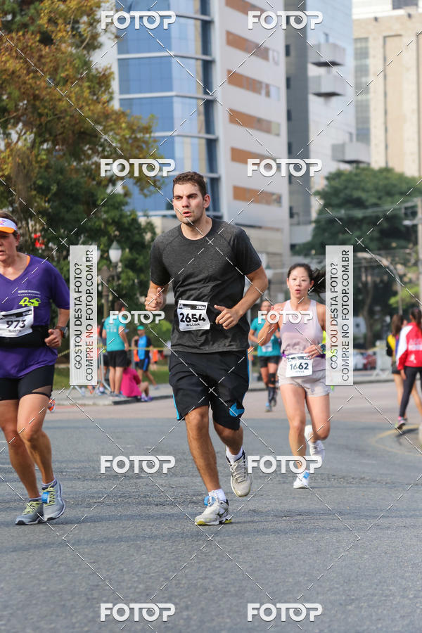 Buy your photos of the eventMeia Maratona Internacional de Curitiba 2018 on Fotop