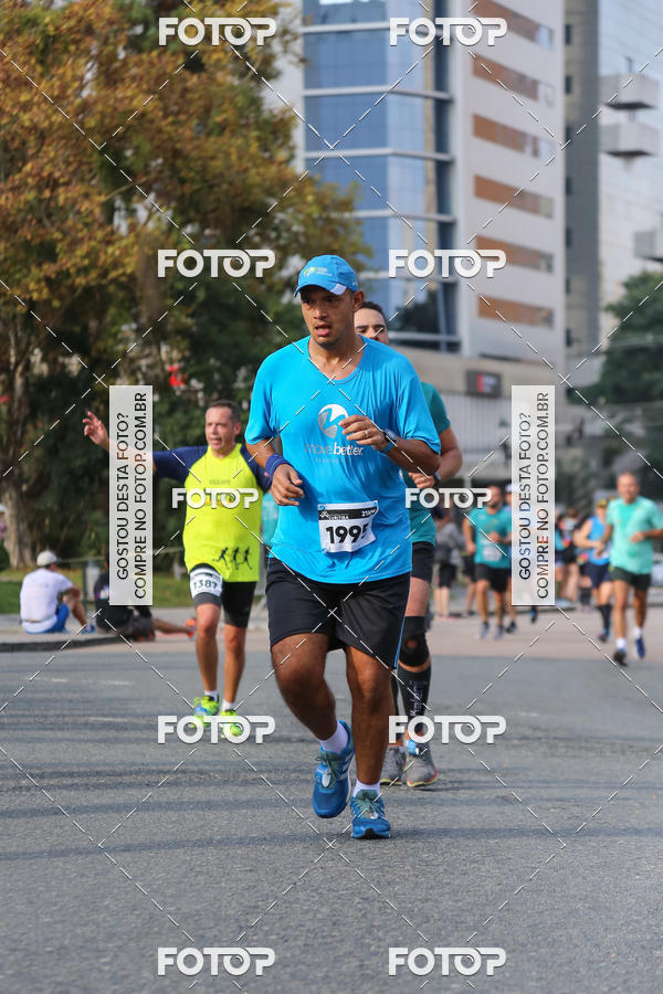 Buy your photos of the eventMeia Maratona Internacional de Curitiba 2018 on Fotop