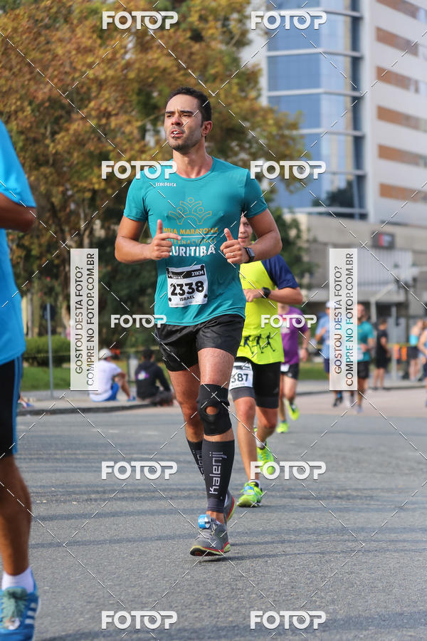 Buy your photos of the eventMeia Maratona Internacional de Curitiba 2018 on Fotop