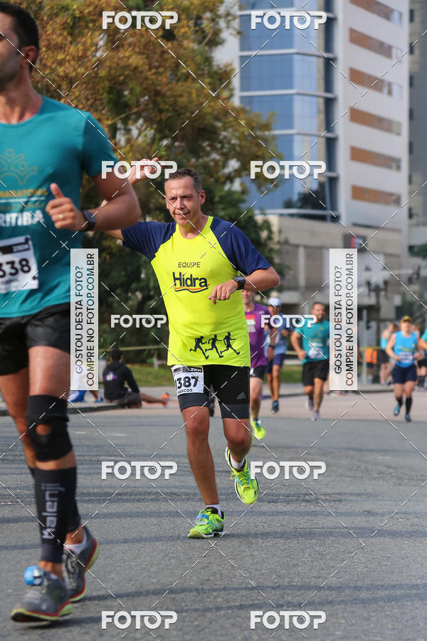 Buy your photos of the eventMeia Maratona Internacional de Curitiba 2018 on Fotop