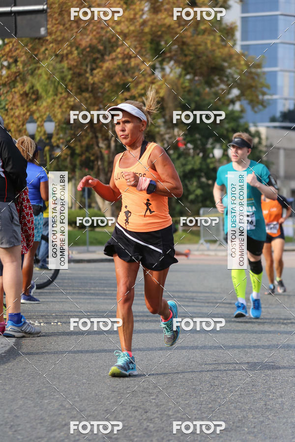 Buy your photos of the eventMeia Maratona Internacional de Curitiba 2018 on Fotop