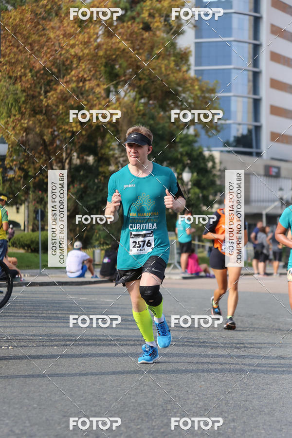 Buy your photos of the eventMeia Maratona Internacional de Curitiba 2018 on Fotop
