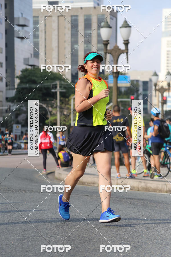 Buy your photos of the eventMeia Maratona Internacional de Curitiba 2018 on Fotop