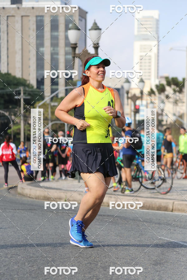 Buy your photos of the eventMeia Maratona Internacional de Curitiba 2018 on Fotop