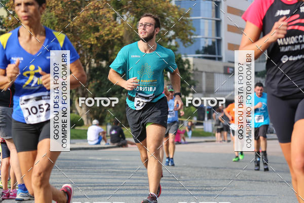 Buy your photos of the eventMeia Maratona Internacional de Curitiba 2018 on Fotop