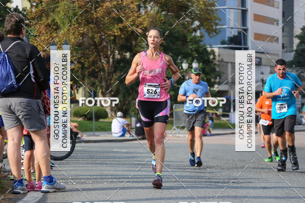Buy your photos of the eventMeia Maratona Internacional de Curitiba 2018 on Fotop