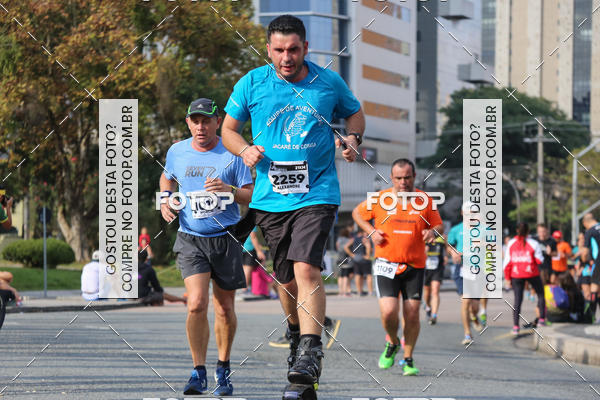 Buy your photos of the eventMeia Maratona Internacional de Curitiba 2018 on Fotop