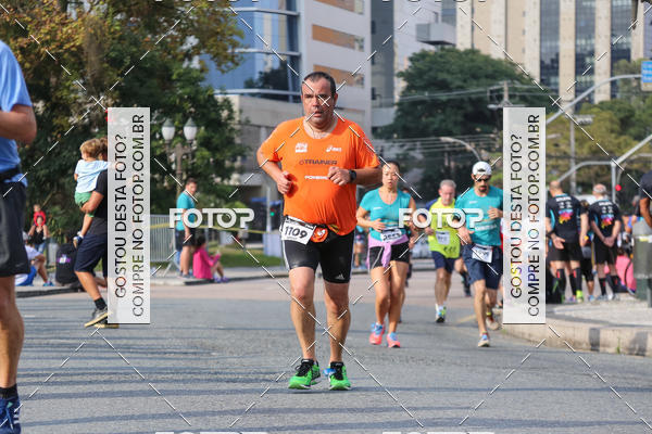 Buy your photos of the eventMeia Maratona Internacional de Curitiba 2018 on Fotop