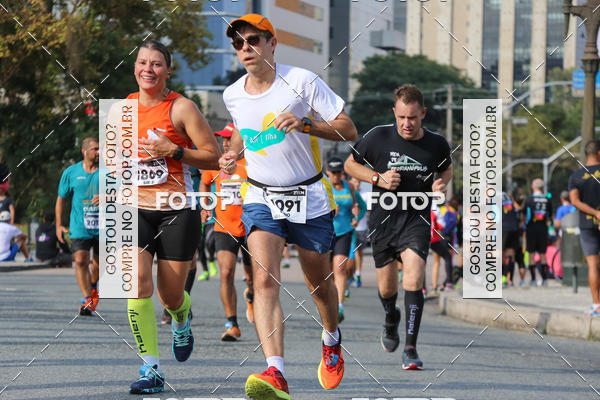 Buy your photos of the eventMeia Maratona Internacional de Curitiba 2018 on Fotop