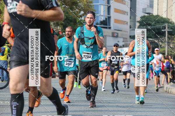 Buy your photos of the eventMeia Maratona Internacional de Curitiba 2018 on Fotop