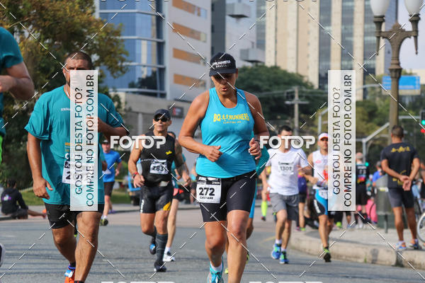 Buy your photos of the eventMeia Maratona Internacional de Curitiba 2018 on Fotop
