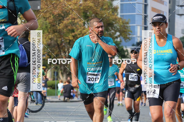 Buy your photos of the eventMeia Maratona Internacional de Curitiba 2018 on Fotop