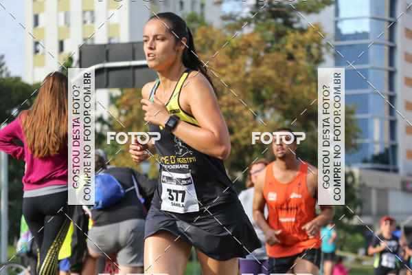 Buy your photos of the eventMeia Maratona Internacional de Curitiba 2018 on Fotop