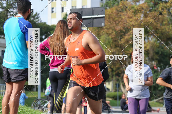 Buy your photos of the eventMeia Maratona Internacional de Curitiba 2018 on Fotop