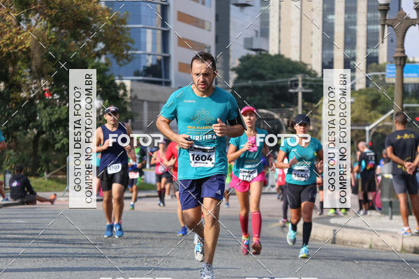 Buy your photos of the eventMeia Maratona Internacional de Curitiba 2018 on Fotop