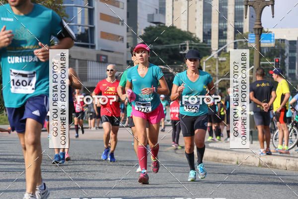 Buy your photos of the eventMeia Maratona Internacional de Curitiba 2018 on Fotop