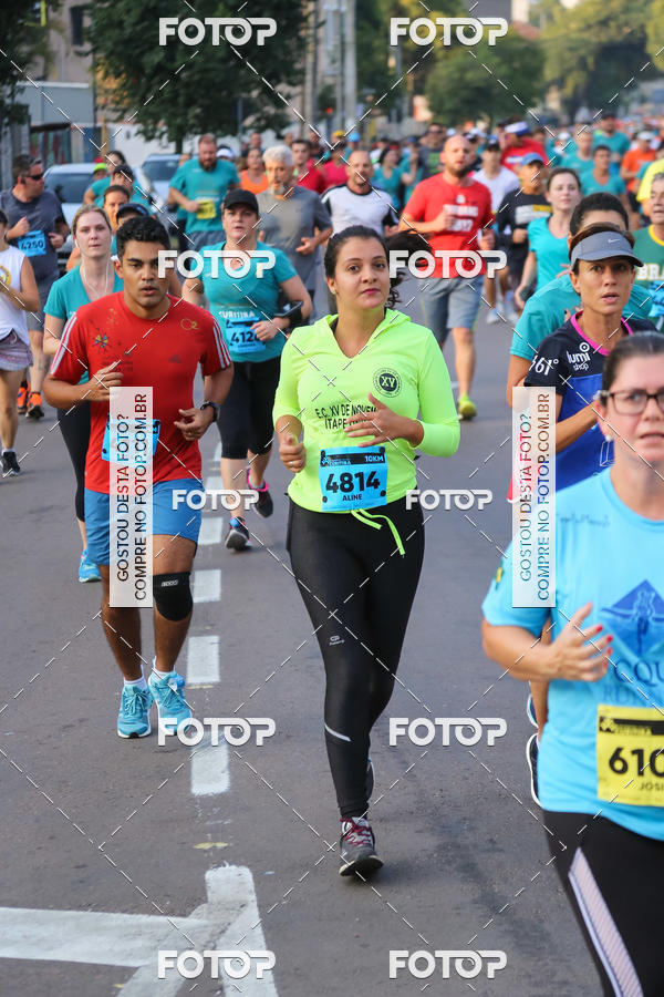 Buy your photos of the eventMeia Maratona Internacional de Curitiba 2018 on Fotop