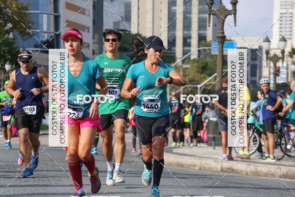 Buy your photos of the eventMeia Maratona Internacional de Curitiba 2018 on Fotop