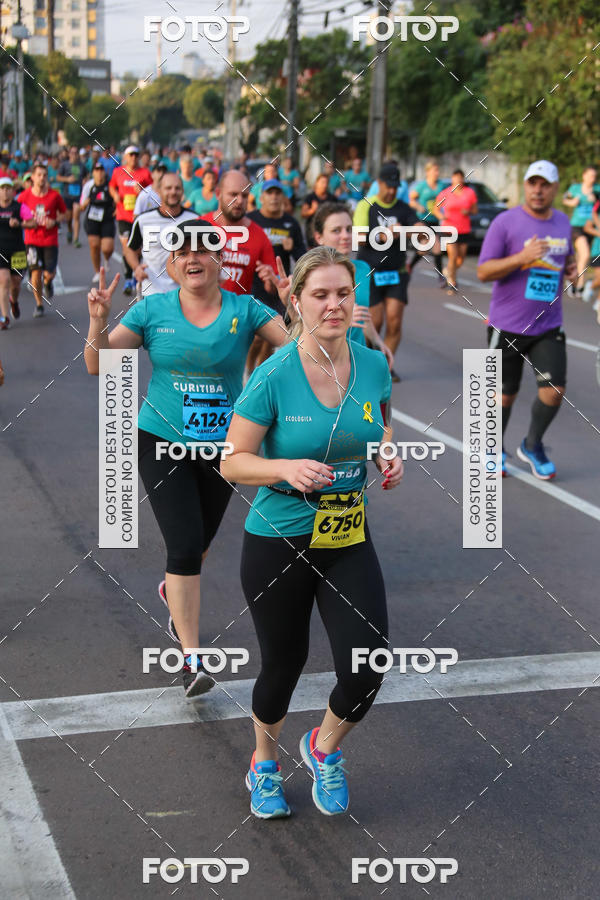Buy your photos of the eventMeia Maratona Internacional de Curitiba 2018 on Fotop