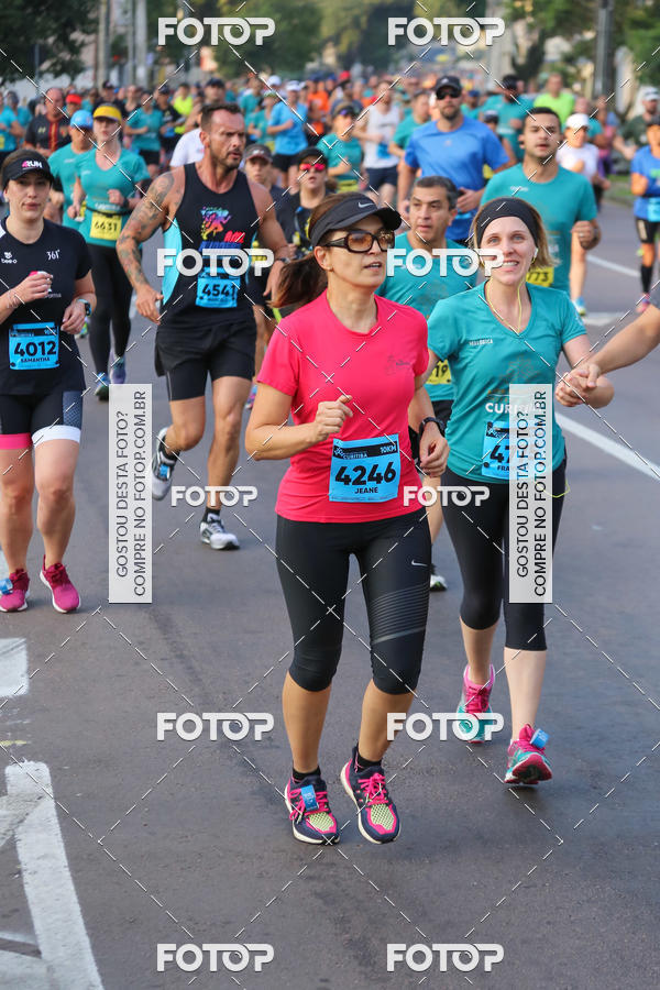 Buy your photos of the eventMeia Maratona Internacional de Curitiba 2018 on Fotop