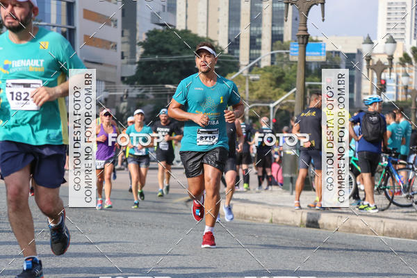 Buy your photos of the eventMeia Maratona Internacional de Curitiba 2018 on Fotop