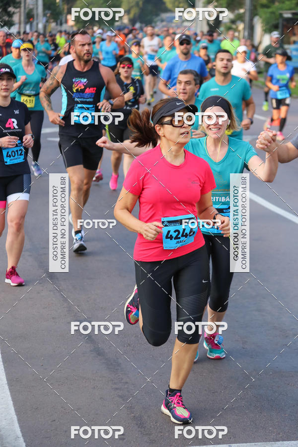 Buy your photos of the eventMeia Maratona Internacional de Curitiba 2018 on Fotop