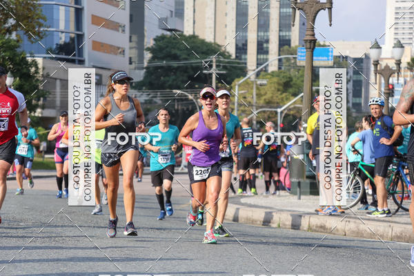Buy your photos of the eventMeia Maratona Internacional de Curitiba 2018 on Fotop