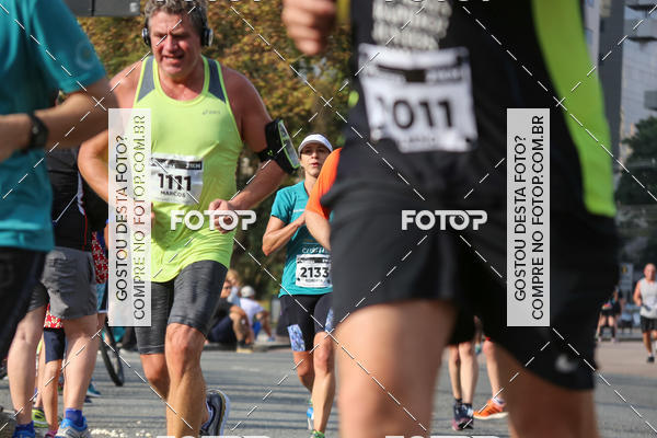 Buy your photos of the eventMeia Maratona Internacional de Curitiba 2018 on Fotop