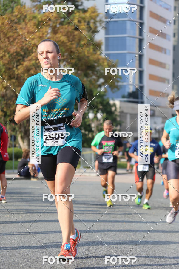 Buy your photos of the eventMeia Maratona Internacional de Curitiba 2018 on Fotop