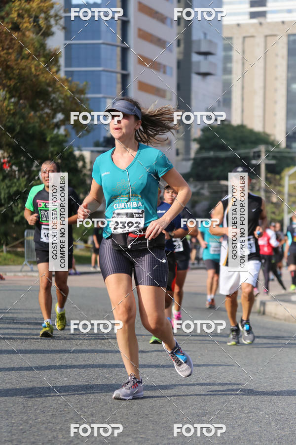 Buy your photos of the eventMeia Maratona Internacional de Curitiba 2018 on Fotop
