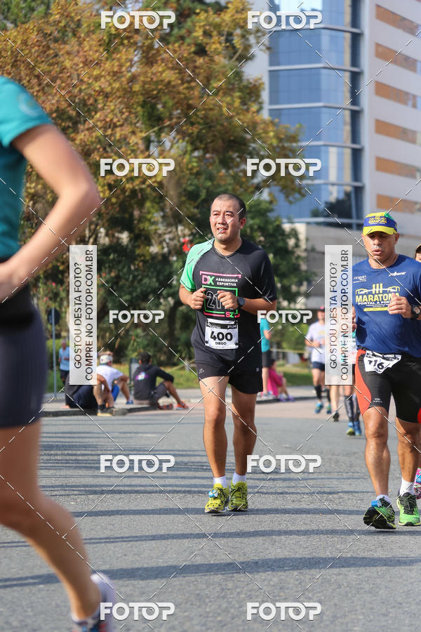 Buy your photos of the eventMeia Maratona Internacional de Curitiba 2018 on Fotop
