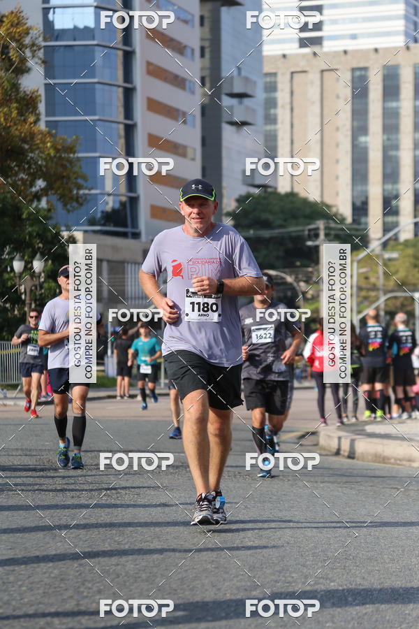 Buy your photos of the eventMeia Maratona Internacional de Curitiba 2018 on Fotop