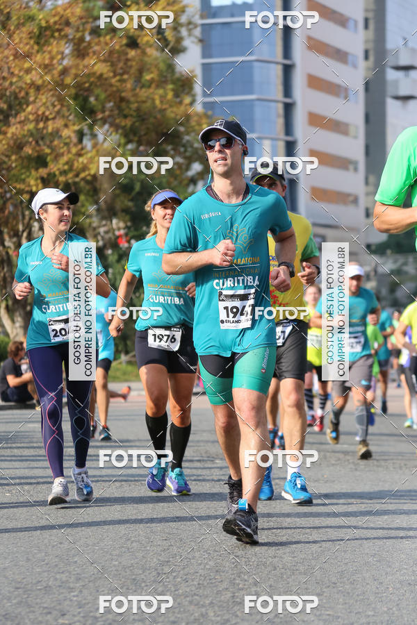 Buy your photos of the eventMeia Maratona Internacional de Curitiba 2018 on Fotop