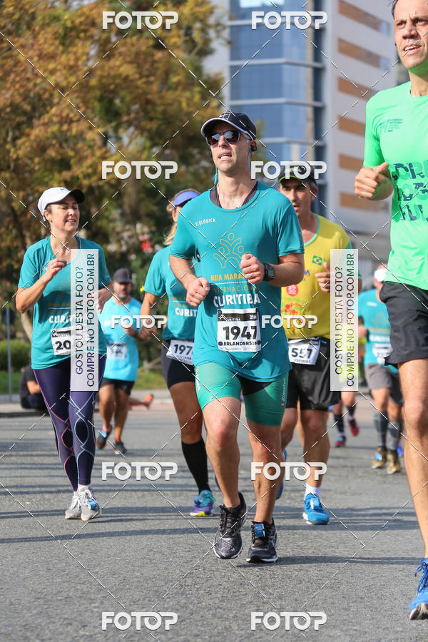 Buy your photos of the eventMeia Maratona Internacional de Curitiba 2018 on Fotop