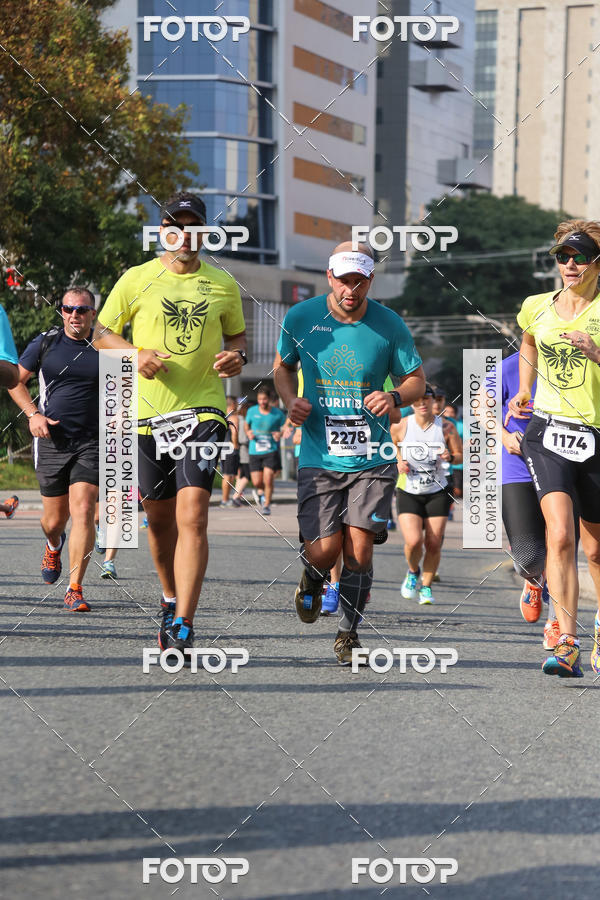 Buy your photos of the eventMeia Maratona Internacional de Curitiba 2018 on Fotop