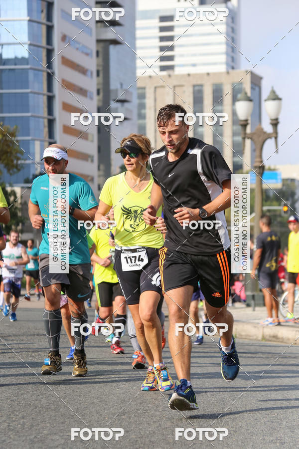 Buy your photos of the eventMeia Maratona Internacional de Curitiba 2018 on Fotop