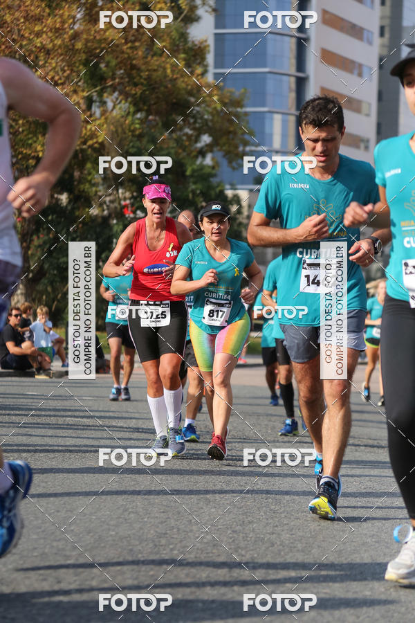 Buy your photos of the eventMeia Maratona Internacional de Curitiba 2018 on Fotop