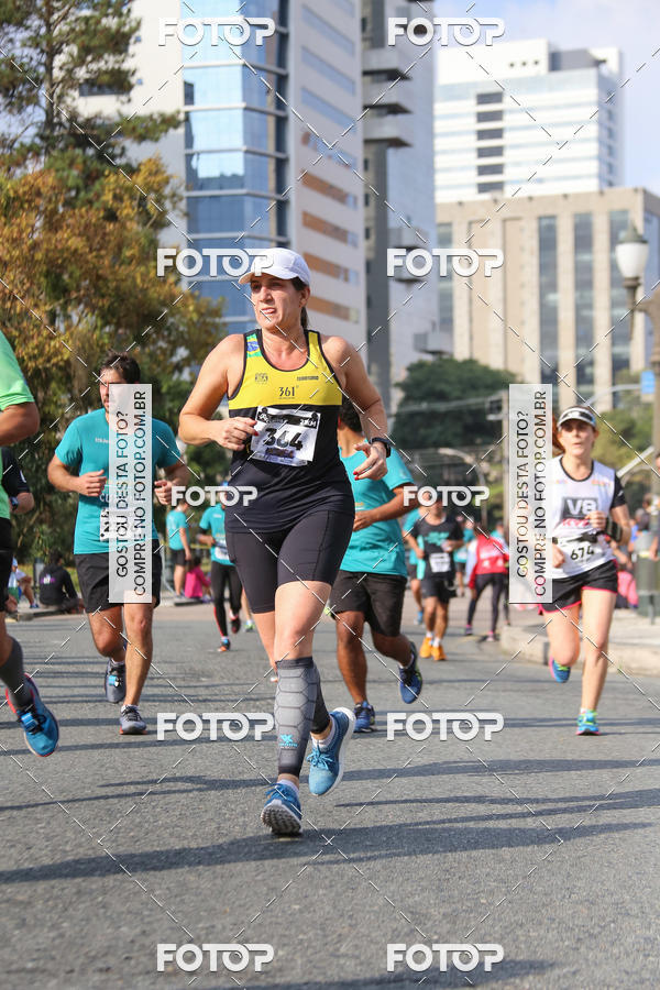 Buy your photos of the eventMeia Maratona Internacional de Curitiba 2018 on Fotop