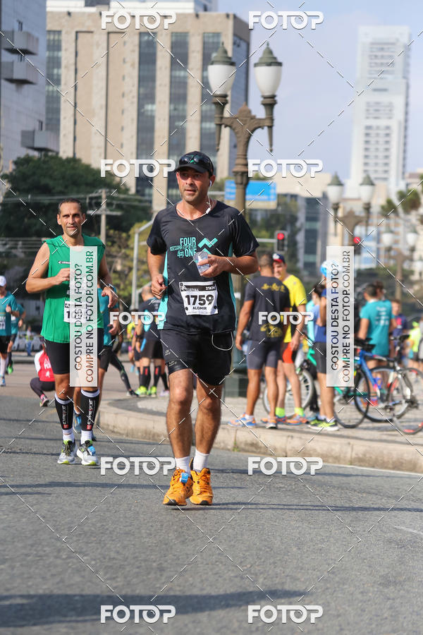 Buy your photos of the eventMeia Maratona Internacional de Curitiba 2018 on Fotop