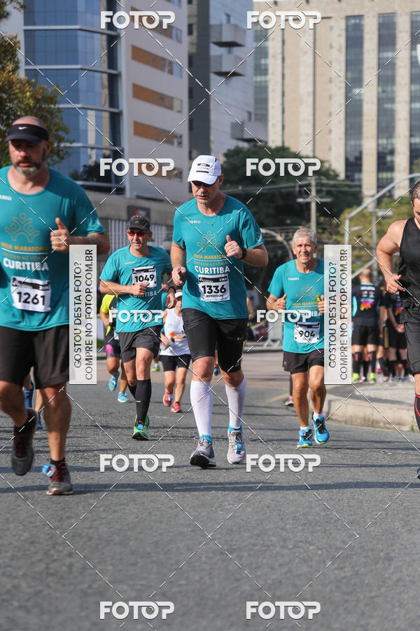Buy your photos of the eventMeia Maratona Internacional de Curitiba 2018 on Fotop