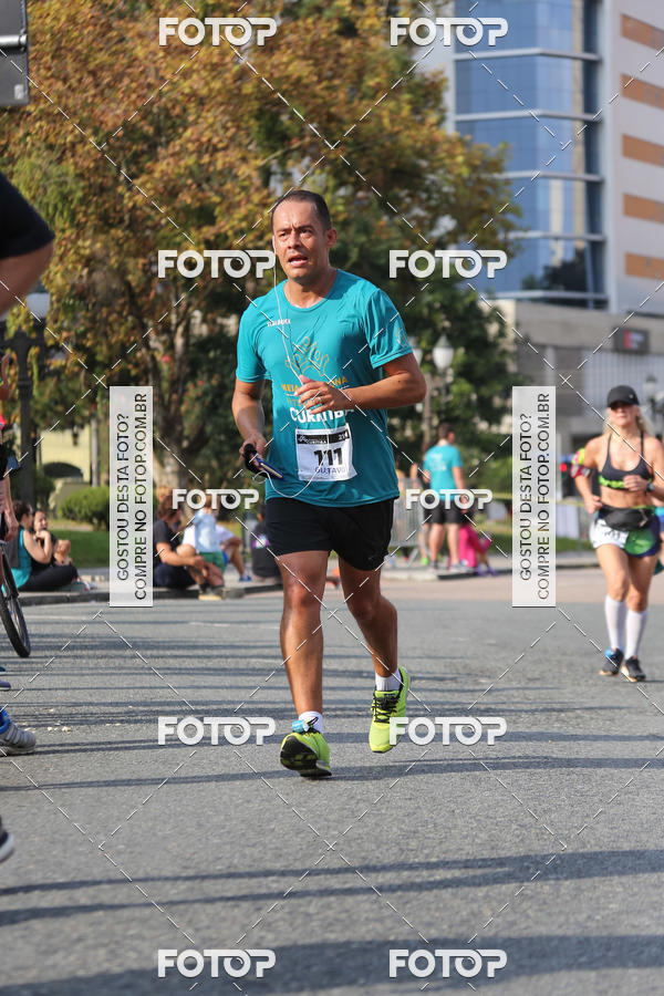 Buy your photos of the eventMeia Maratona Internacional de Curitiba 2018 on Fotop