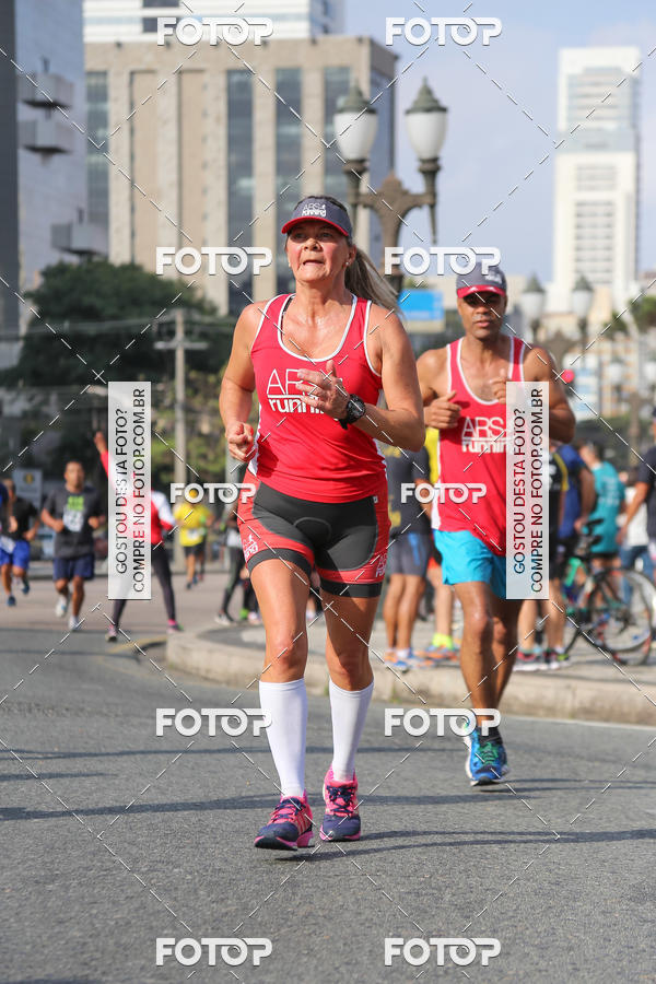 Buy your photos of the eventMeia Maratona Internacional de Curitiba 2018 on Fotop