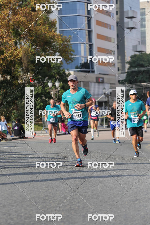 Buy your photos of the eventMeia Maratona Internacional de Curitiba 2018 on Fotop