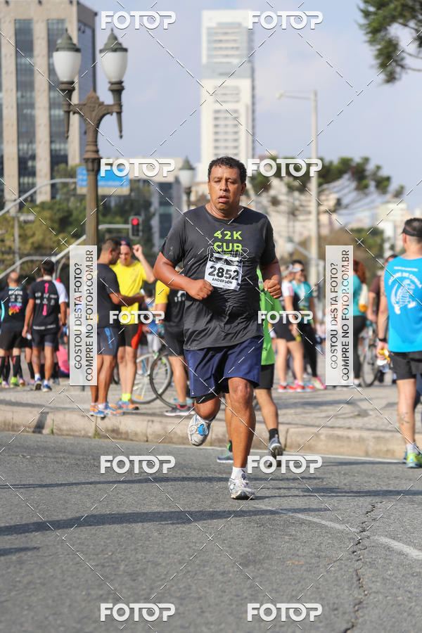 Buy your photos of the eventMeia Maratona Internacional de Curitiba 2018 on Fotop