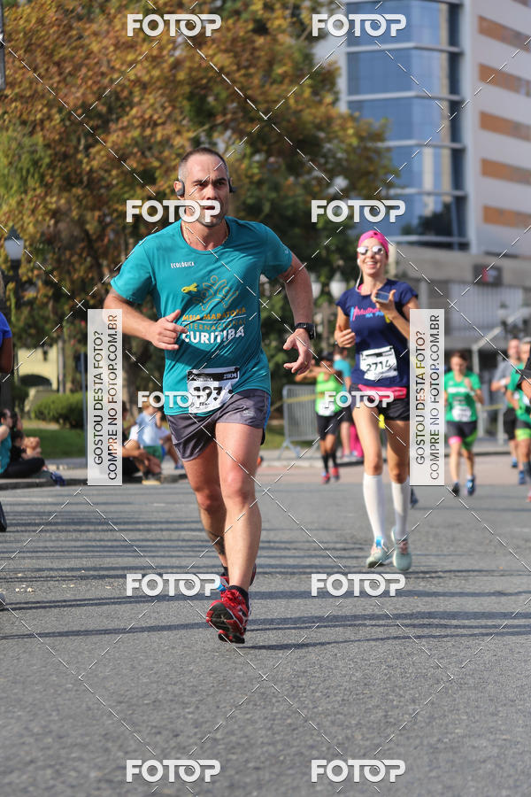 Buy your photos of the eventMeia Maratona Internacional de Curitiba 2018 on Fotop