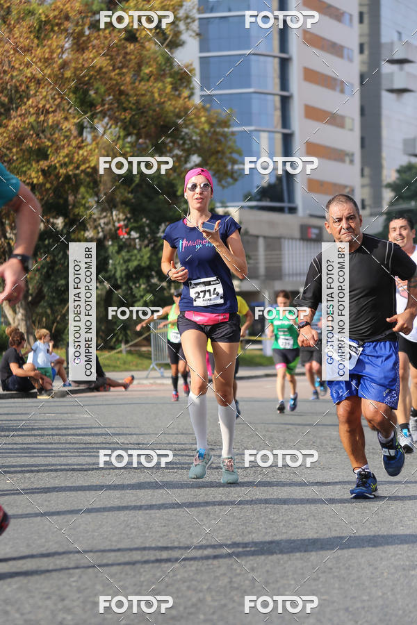 Buy your photos of the eventMeia Maratona Internacional de Curitiba 2018 on Fotop