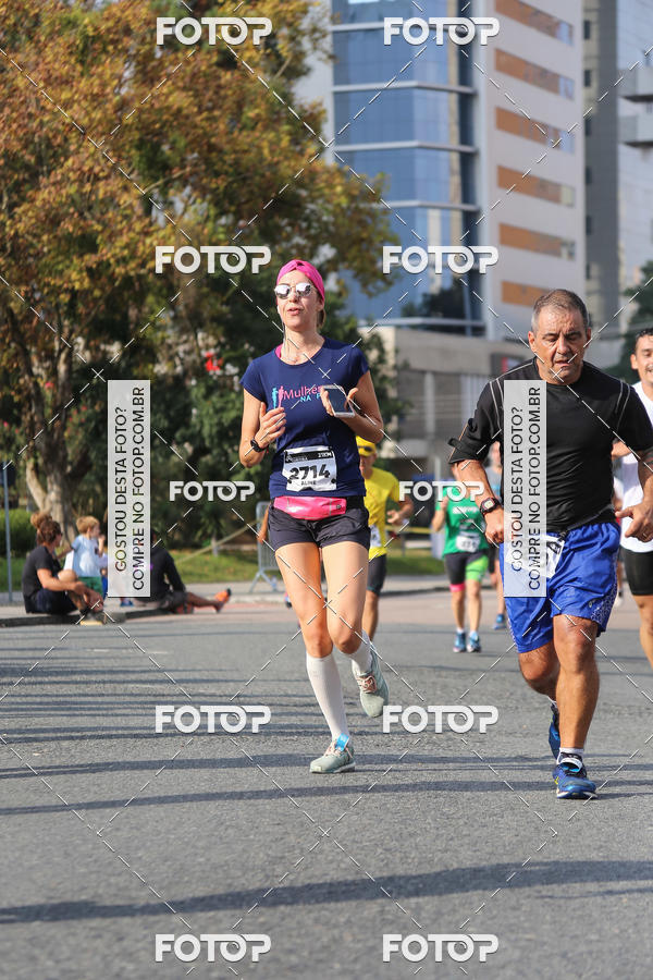Buy your photos of the eventMeia Maratona Internacional de Curitiba 2018 on Fotop