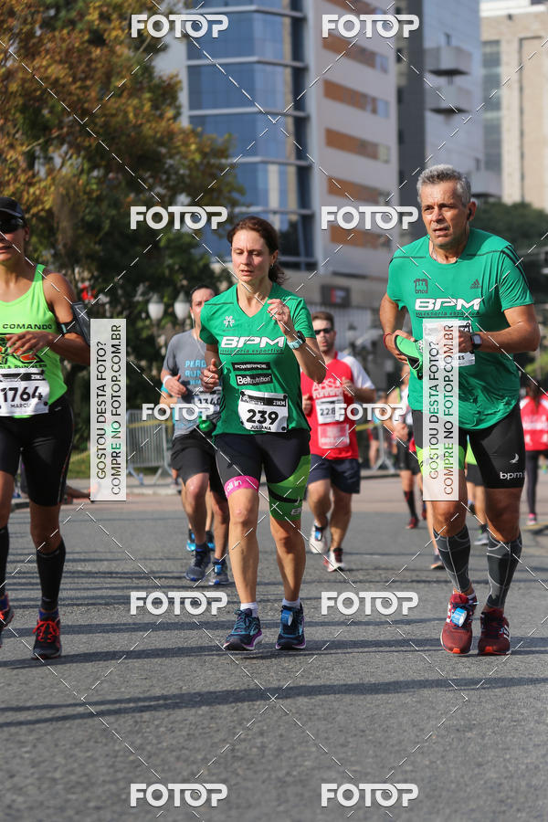 Buy your photos of the eventMeia Maratona Internacional de Curitiba 2018 on Fotop