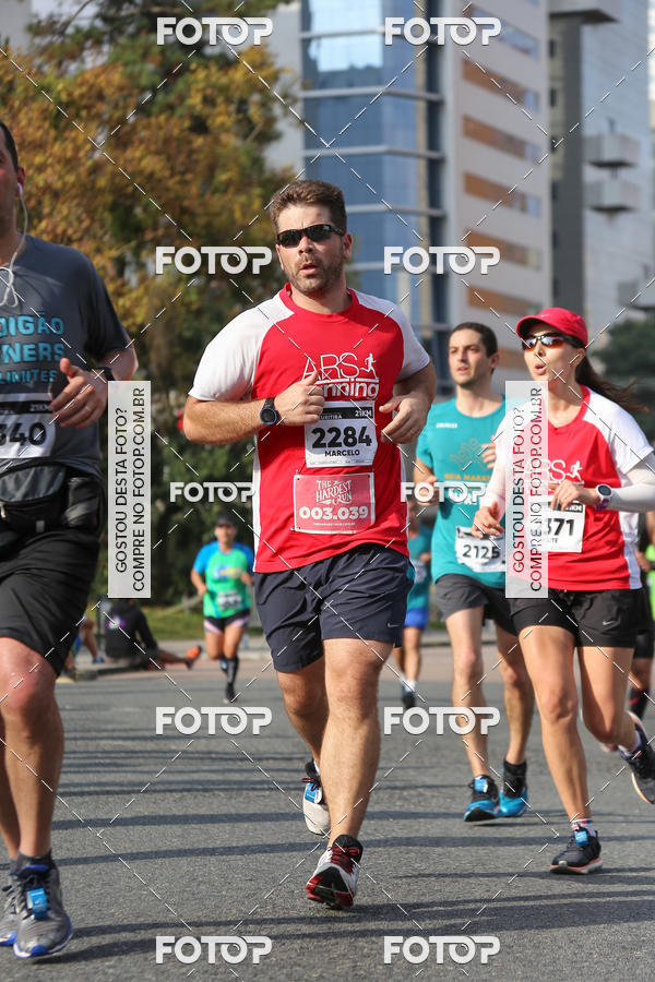 Buy your photos of the eventMeia Maratona Internacional de Curitiba 2018 on Fotop