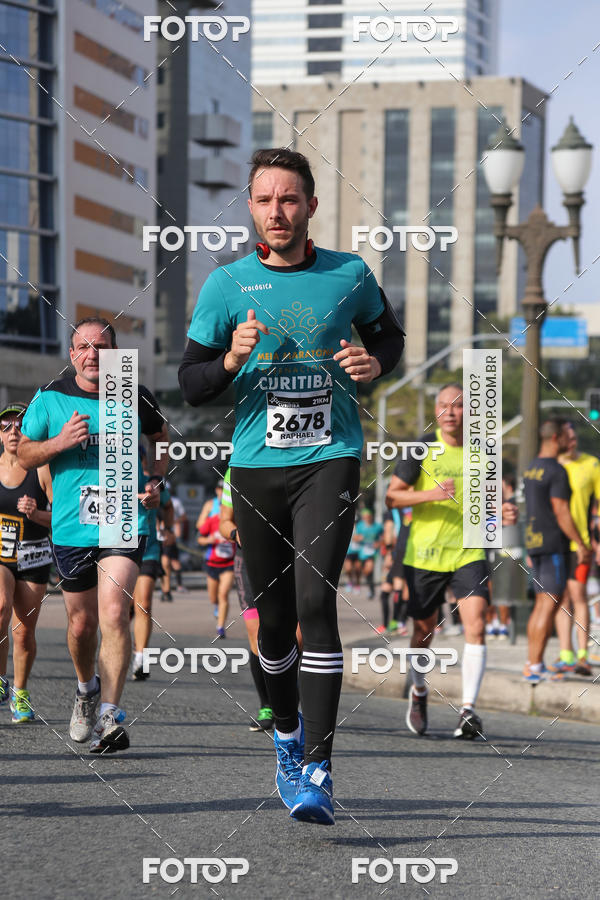 Buy your photos of the eventMeia Maratona Internacional de Curitiba 2018 on Fotop